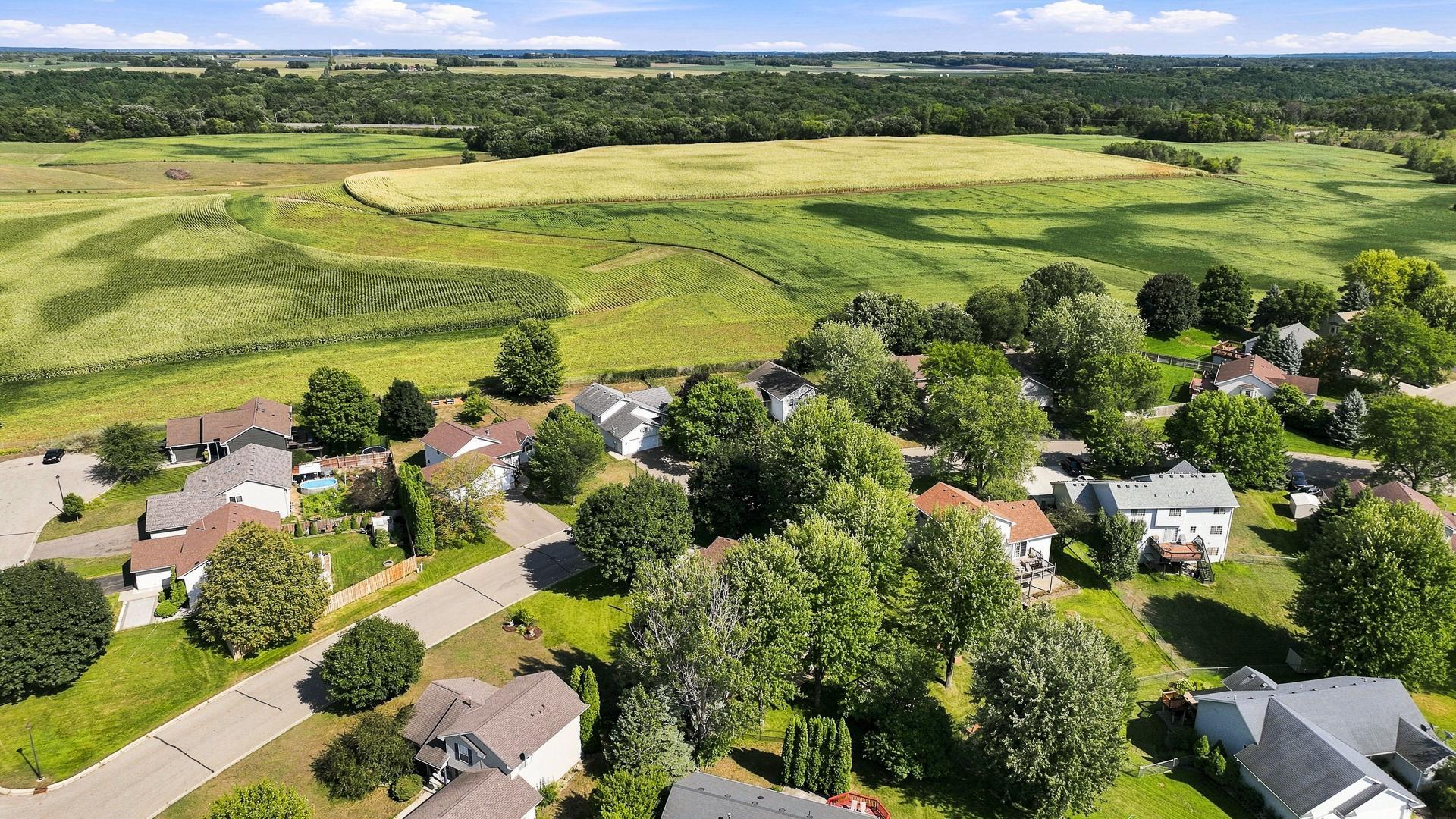 Outskirts of Cottage Grove, near farm fields and open space, yet super convenient to all things shopping!