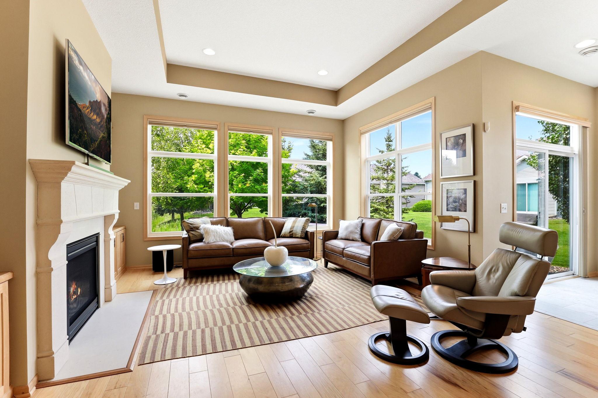 Expansive glass showcases outdoor views while elevating the overall sense of space.