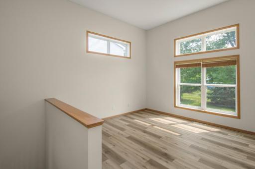 10642 Pond Curve, Woodbury, MN 55129