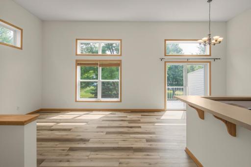 10642 Pond Curve, Woodbury, MN 55129