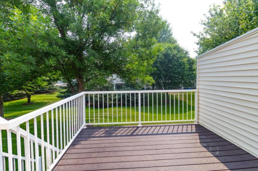 10642 Pond Curve, Woodbury, MN 55129