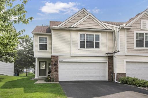10642 Pond Curve, Woodbury, MN 55129
