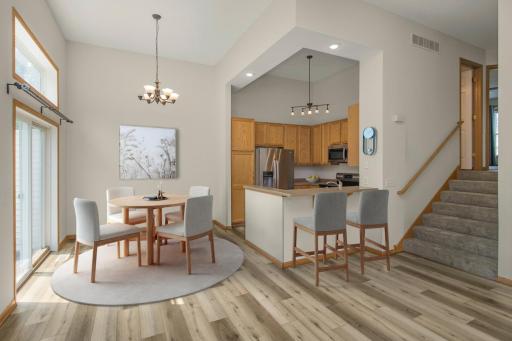 10642 Pond Curve, Woodbury, MN 55129
