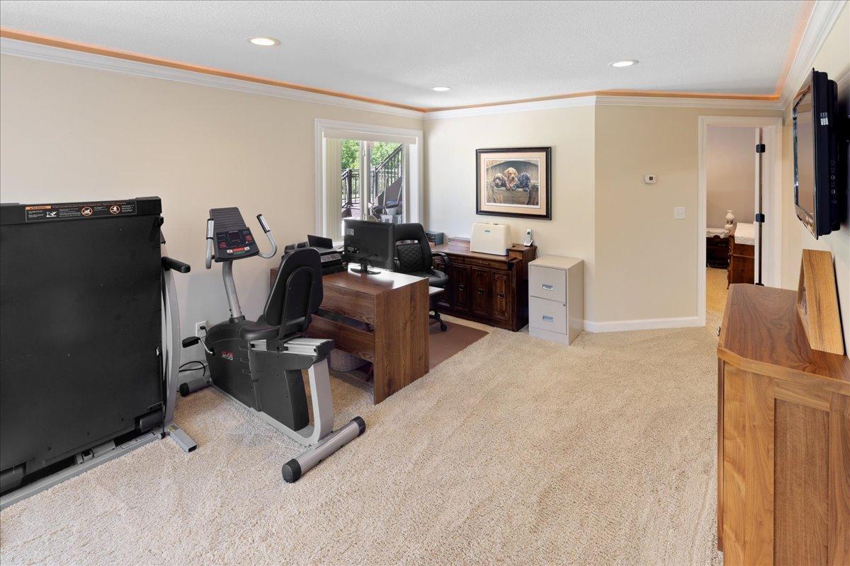 Large open area for exercise, office, sewing room too the options are endless