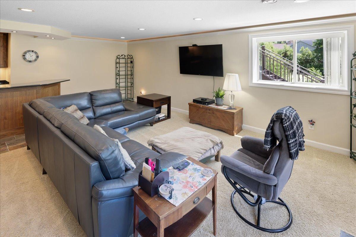Large and bright windows in Lower Level family room