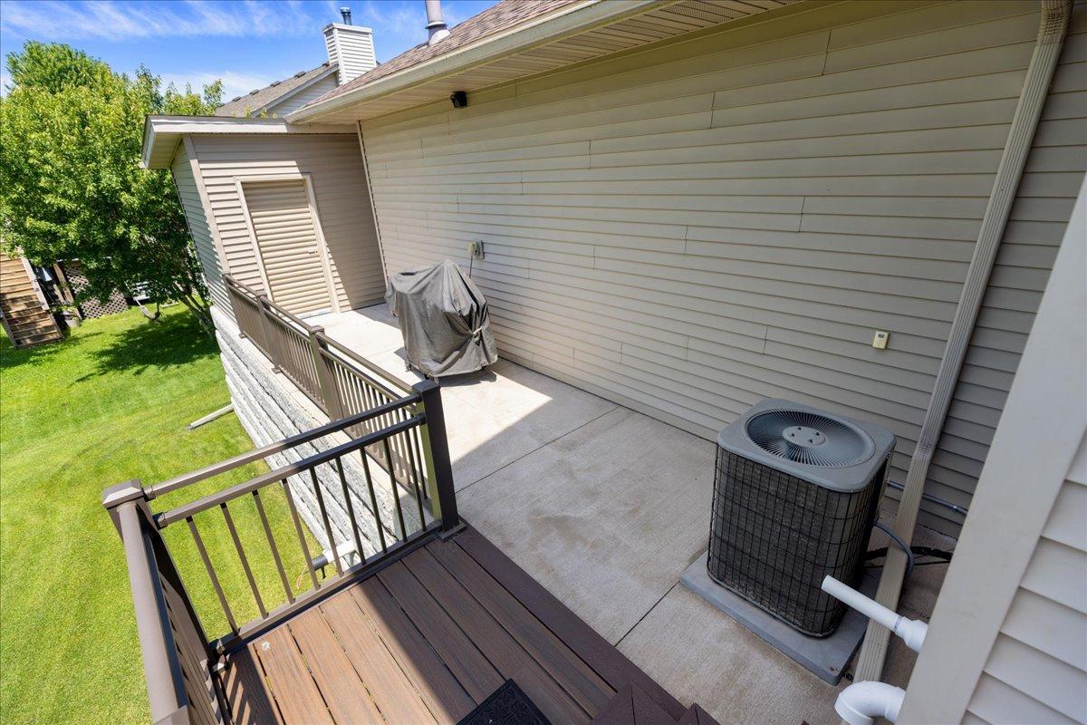 Wrap around Access to shed and driveway from decking