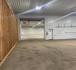 First warehouse with 14 ft door