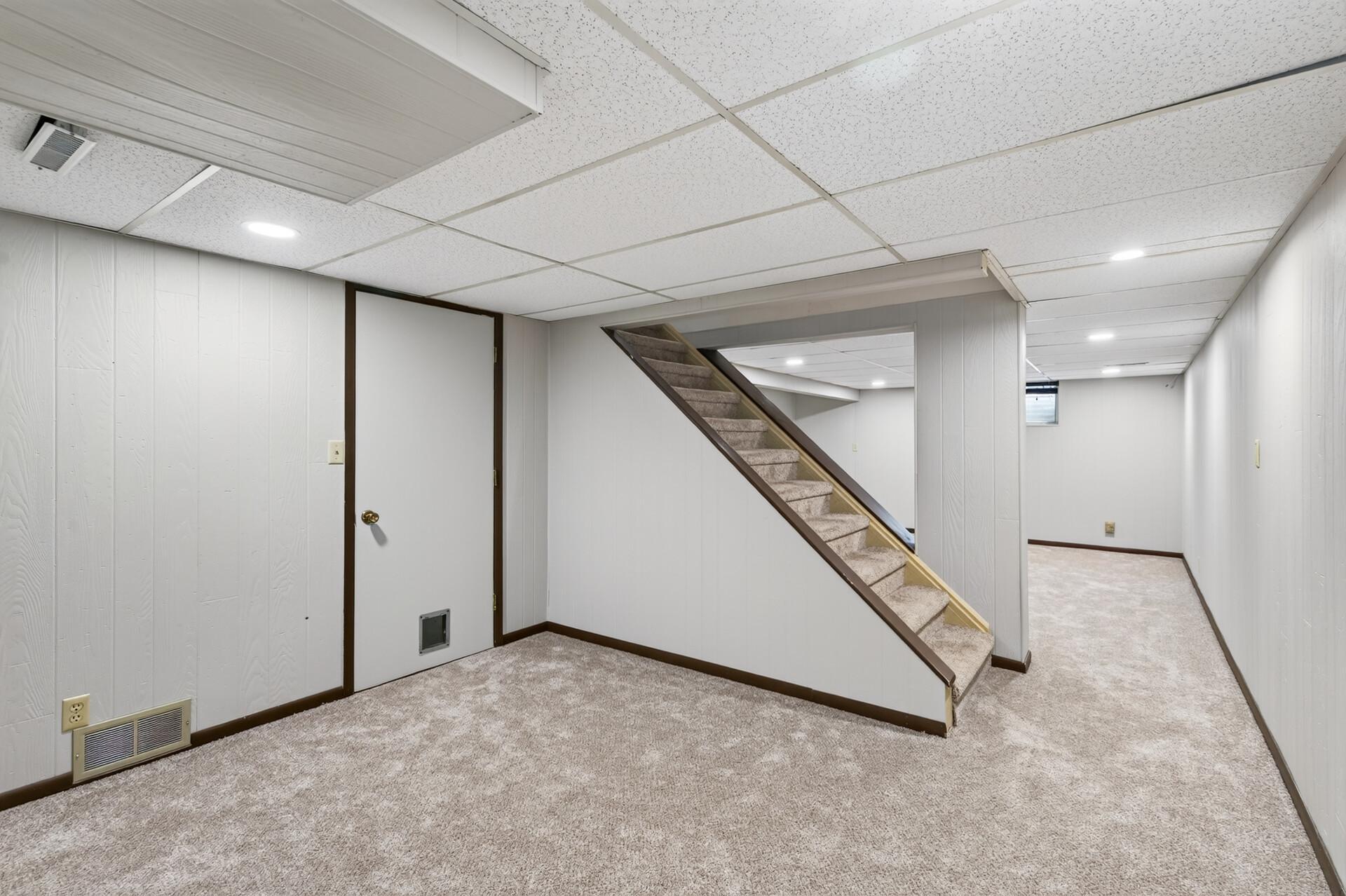 Lower level office with new carpeting and fresh paint!