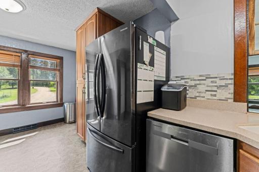 31-web-or-mls-42550 Cedarcrest Trail-230.jpg