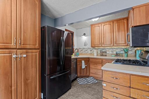 Lots of cabinet space