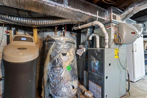 Heat Pump forced air heating and cooling