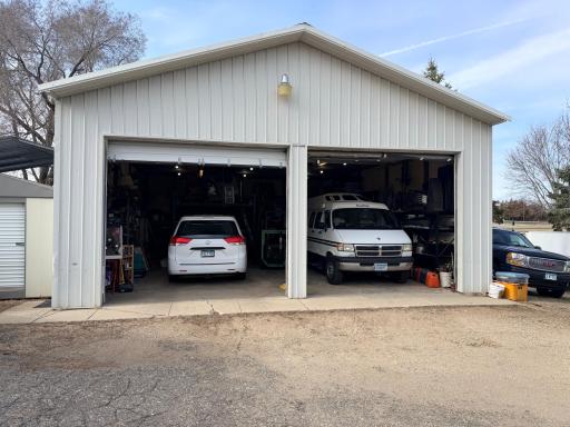 9711 Ireland Avenue NW, Annandale, MN 55302