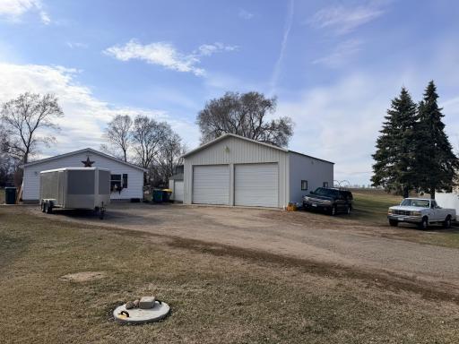 9711 Ireland Avenue NW, Annandale, MN 55302