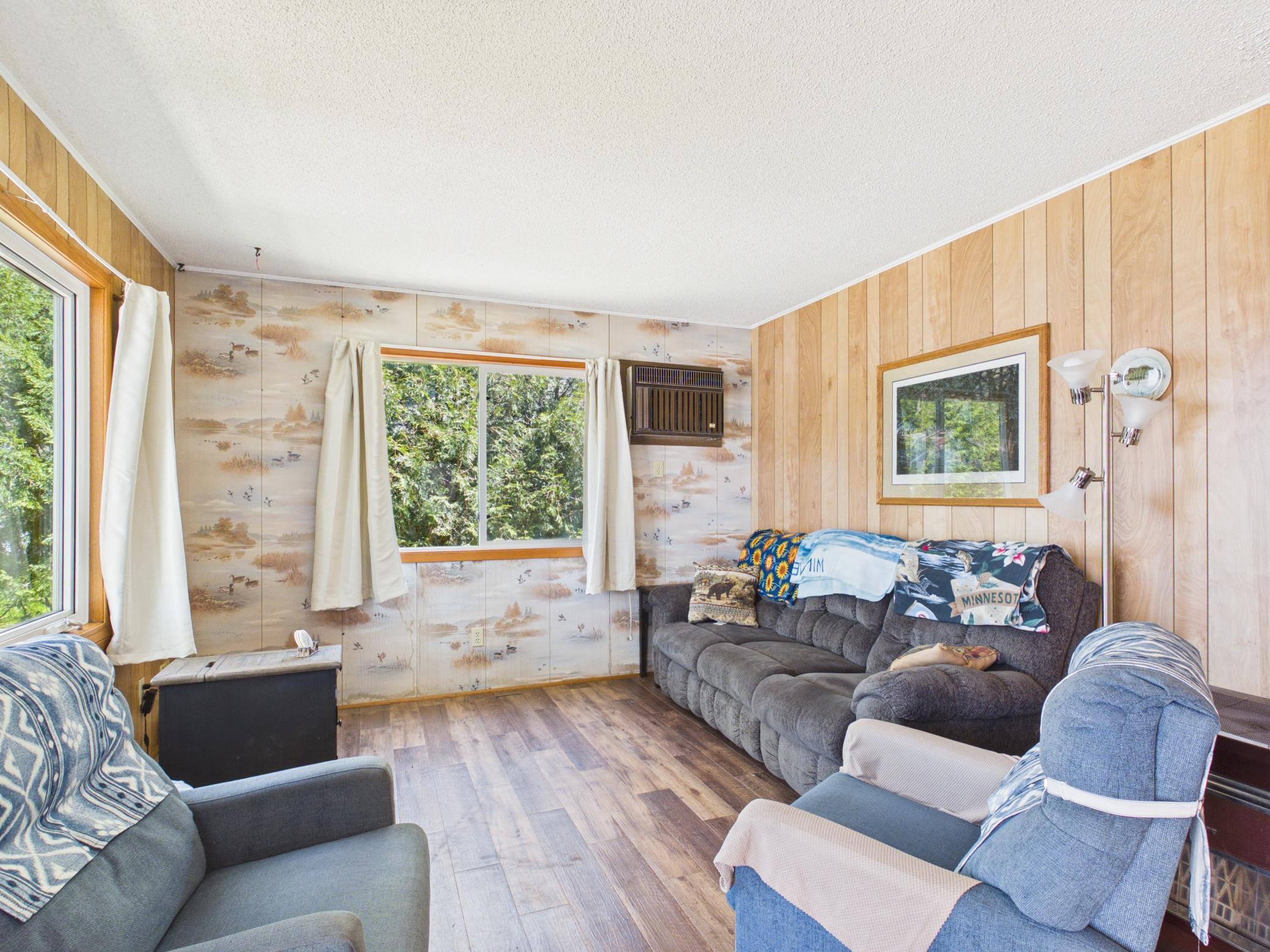 Living Rm 2.jpg