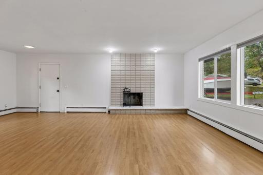 5952 Independence Avenue N, Minneapolis, MN 55428