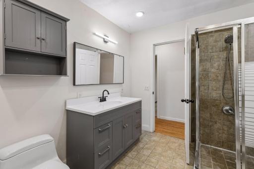 5952 Independence Avenue N, Minneapolis, MN 55428