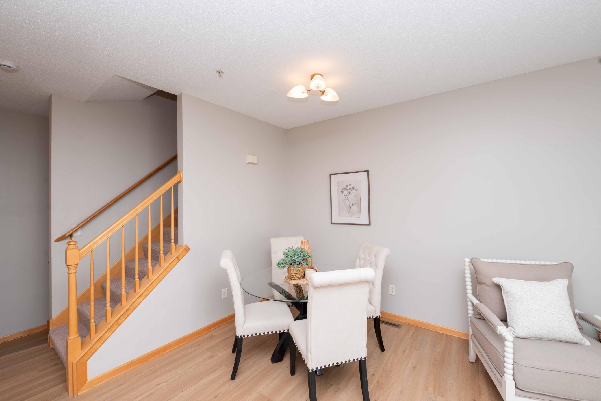 Dining room or home office niche