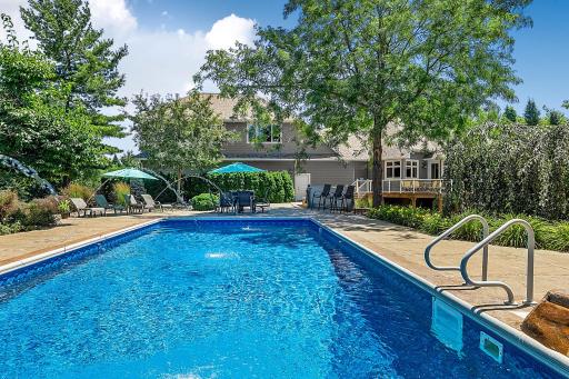 27284 110th Street NW, Zimmerman, MN 55398