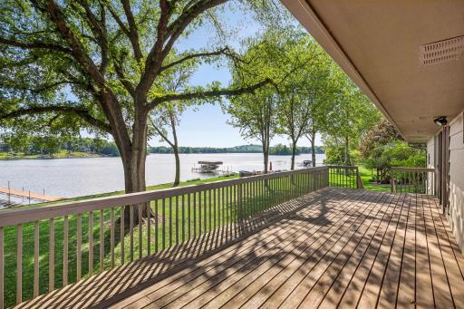 Large 33 foot deck