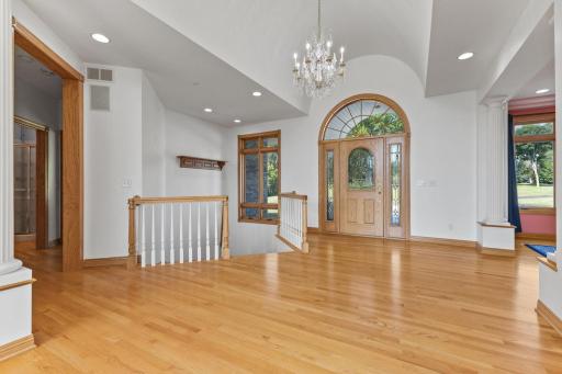 500 Barton Avenue NW, Buffalo, MN 55313