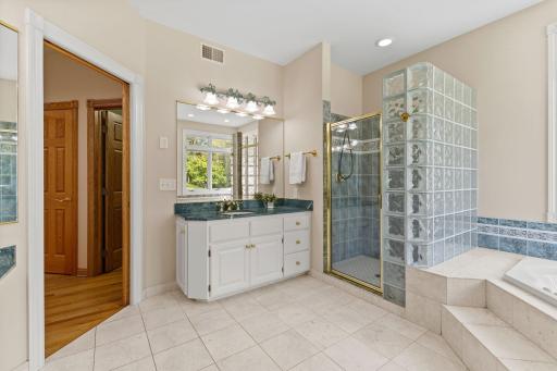 500 Barton Avenue NW, Buffalo, MN 55313