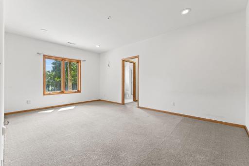 500 Barton Avenue NW, Buffalo, MN 55313