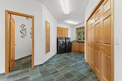 500 Barton Avenue NW, Buffalo, MN 55313