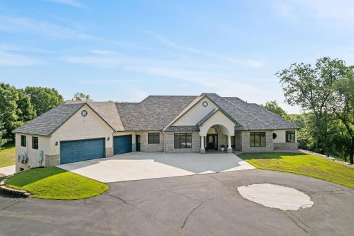500 Barton Avenue NW, Buffalo, MN 55313