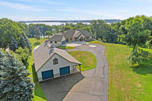 500 Barton Avenue NW, Buffalo, MN 55313