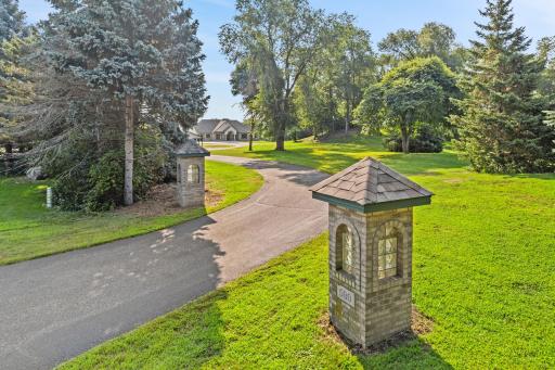 500 Barton Avenue NW, Buffalo, MN 55313