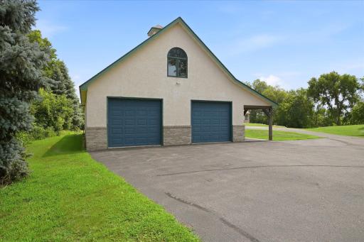 500 Barton Avenue NW, Buffalo, MN 55313