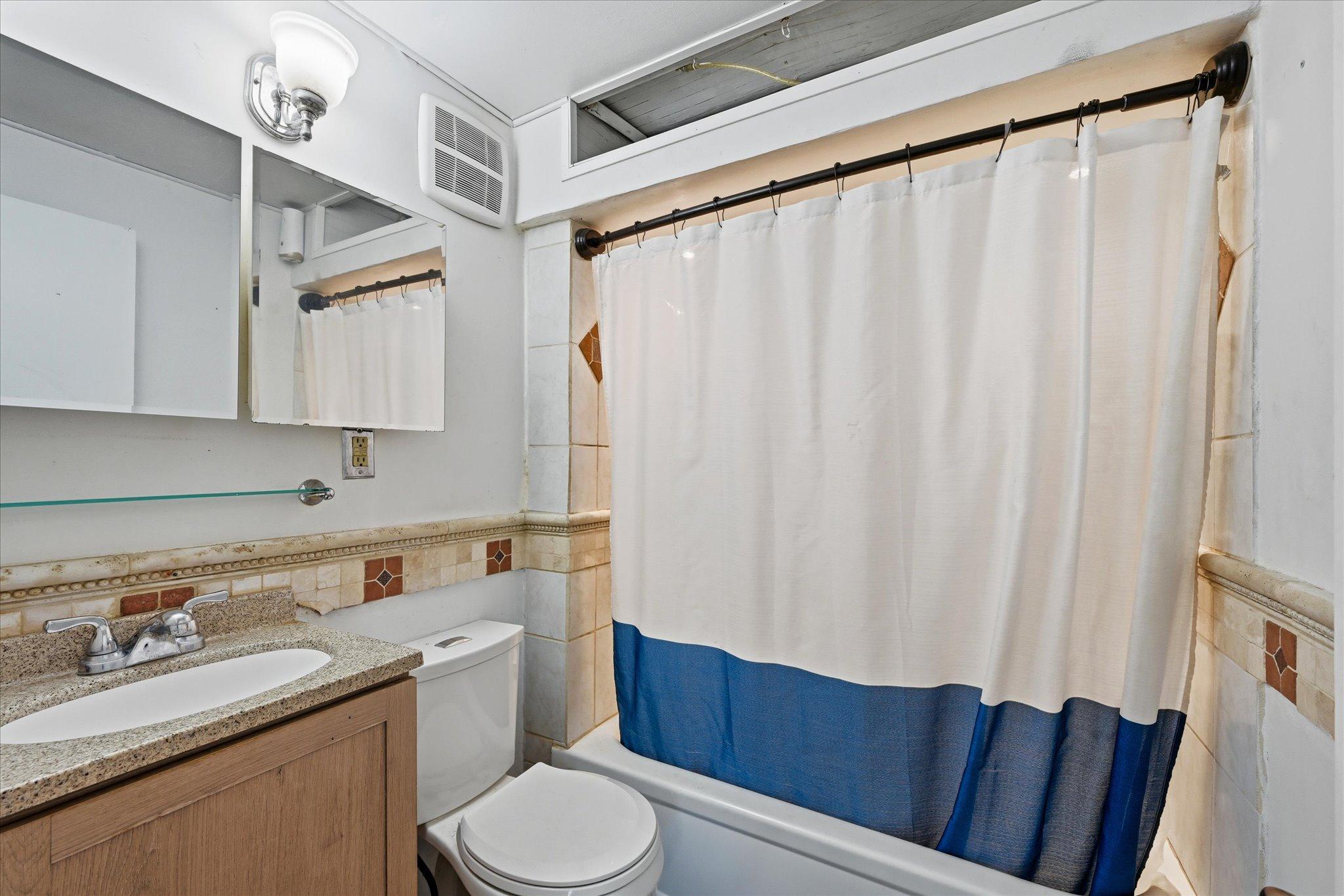 Main level full bathroom