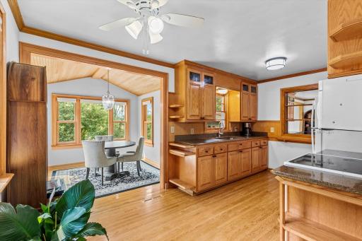 The kitchen has fantastic oak cabinets and granite counters.
