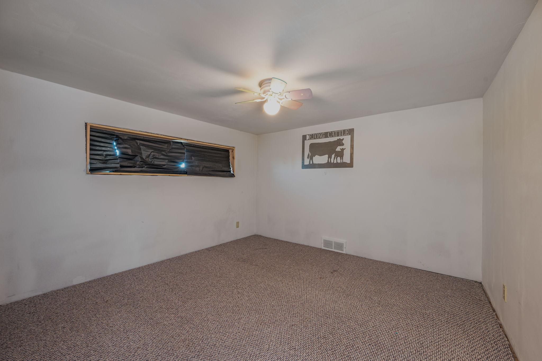 205 232nd Ave Fairmont MN-43.jpg