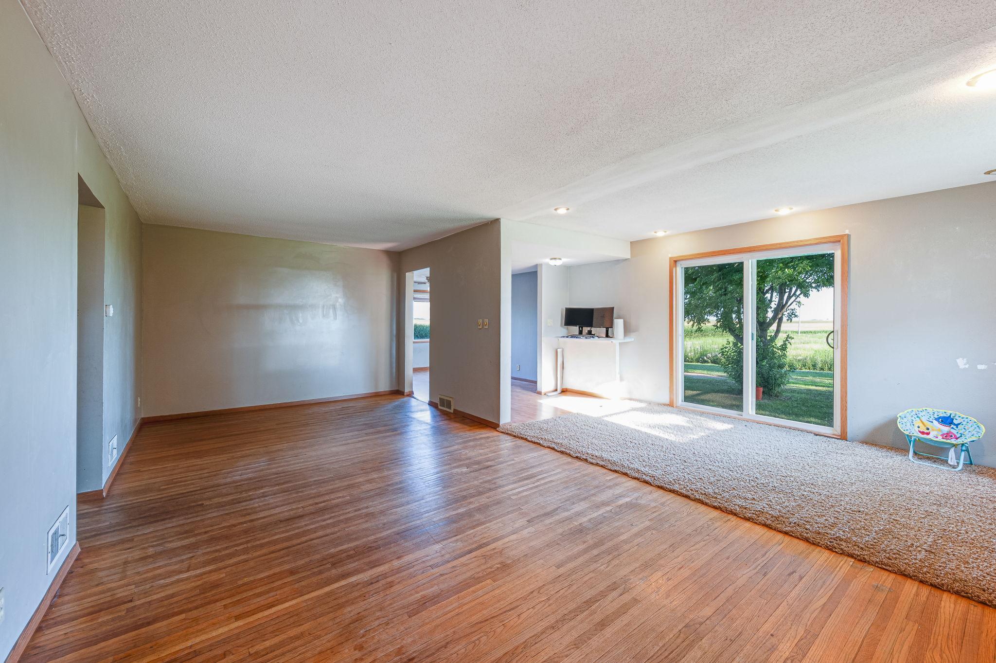 205 232nd Ave Fairmont MN-26.jpg