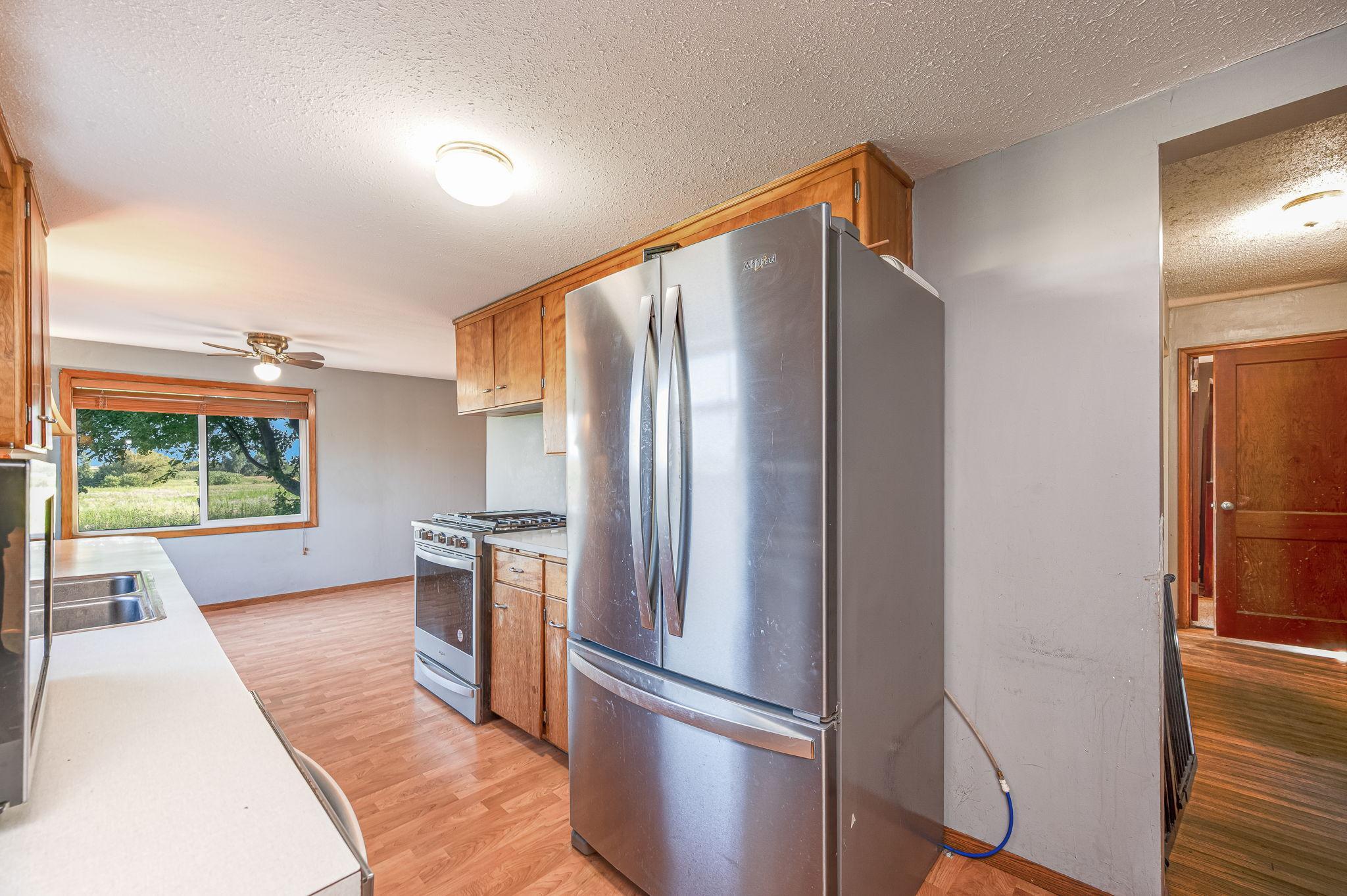 205 232nd Ave Fairmont MN-31.jpg