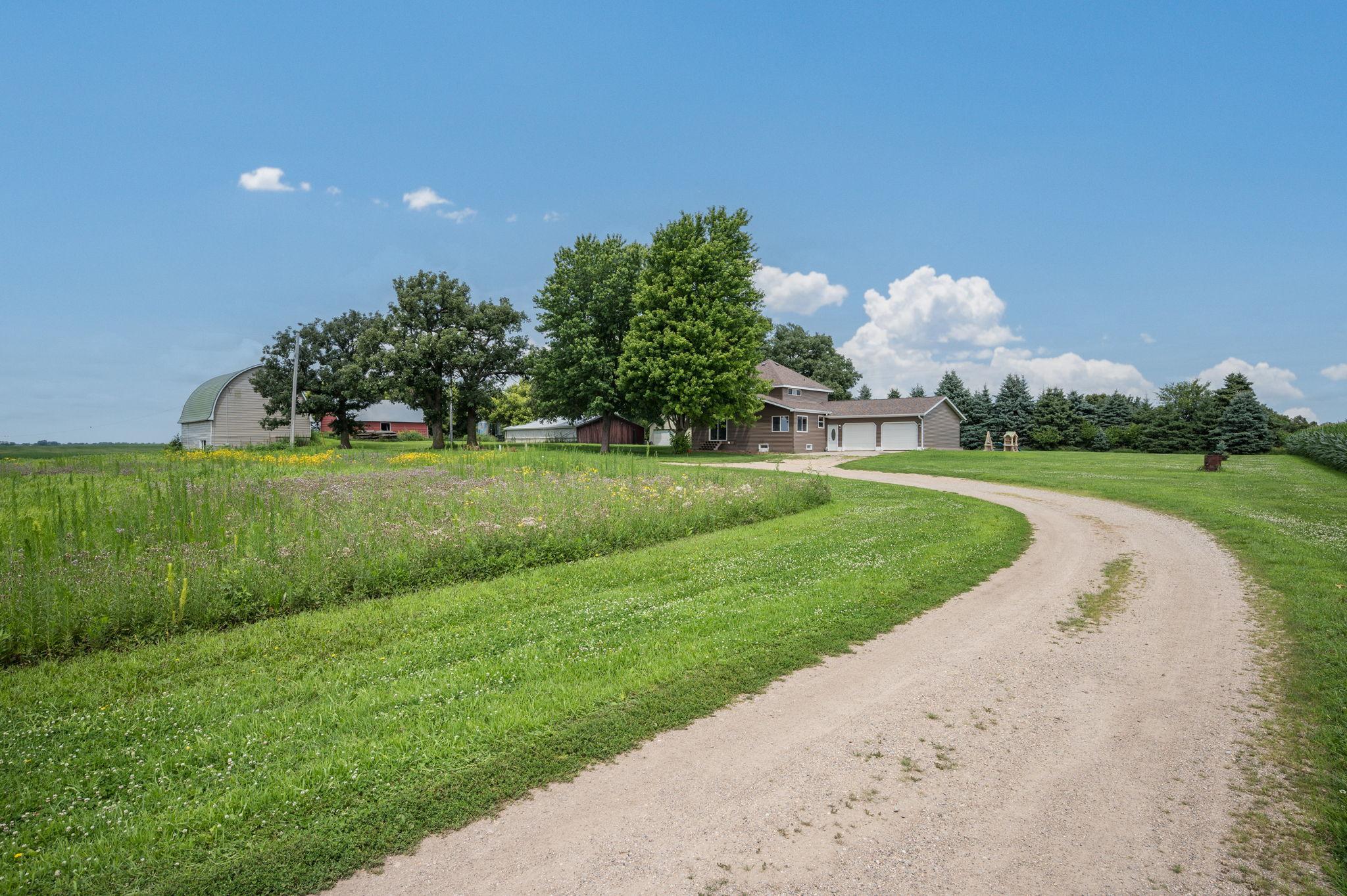 205 232nd Ave Fairmont MN-13.jpg