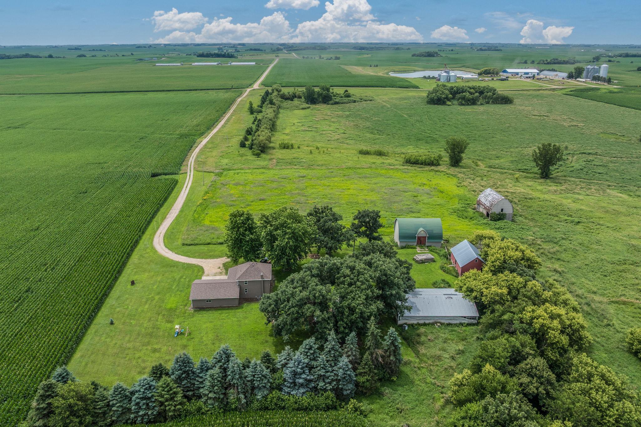 205 232nd Ave Fairmont MN-07.jpg