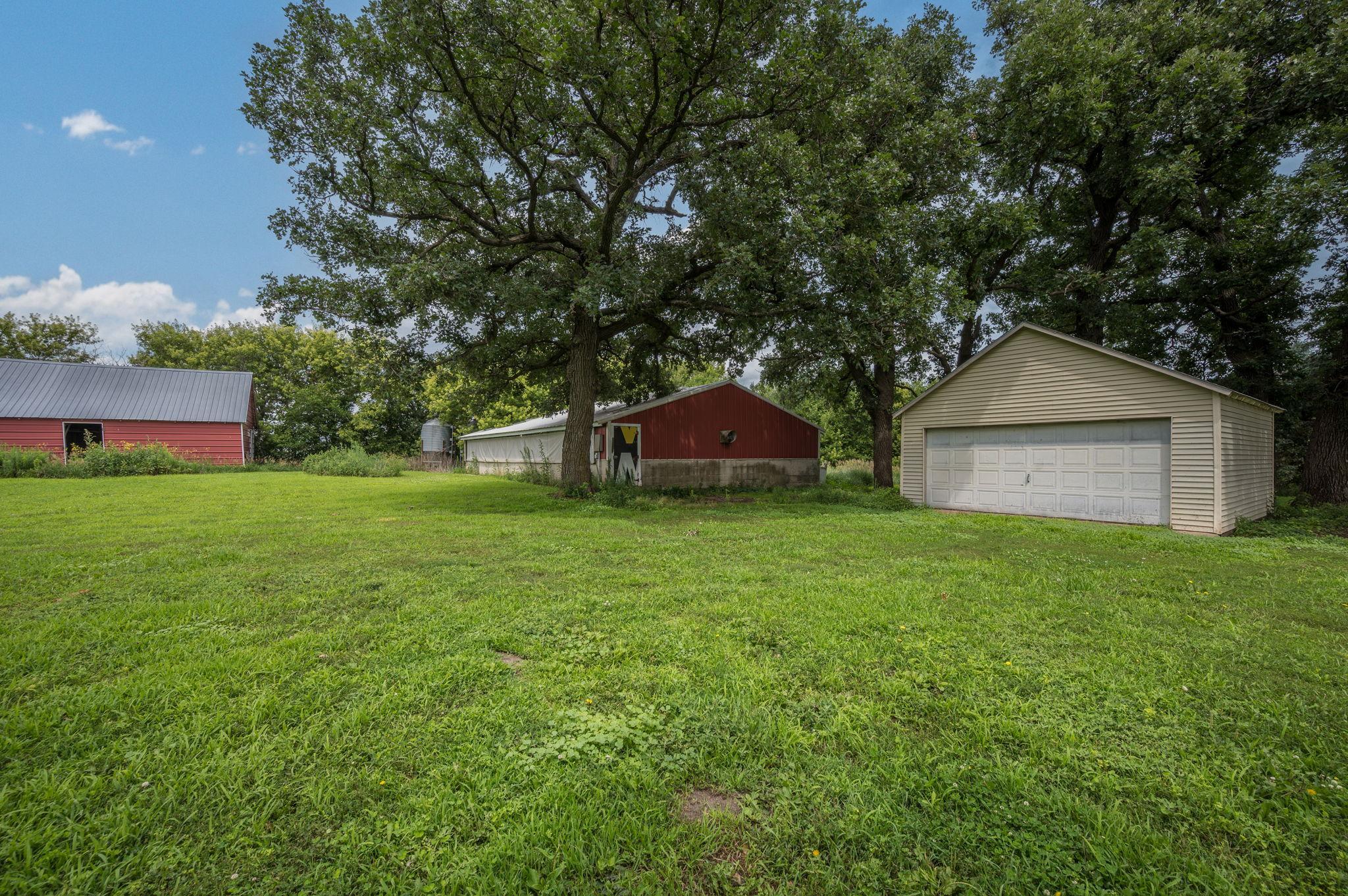 205 232nd Ave Fairmont MN-08.jpg