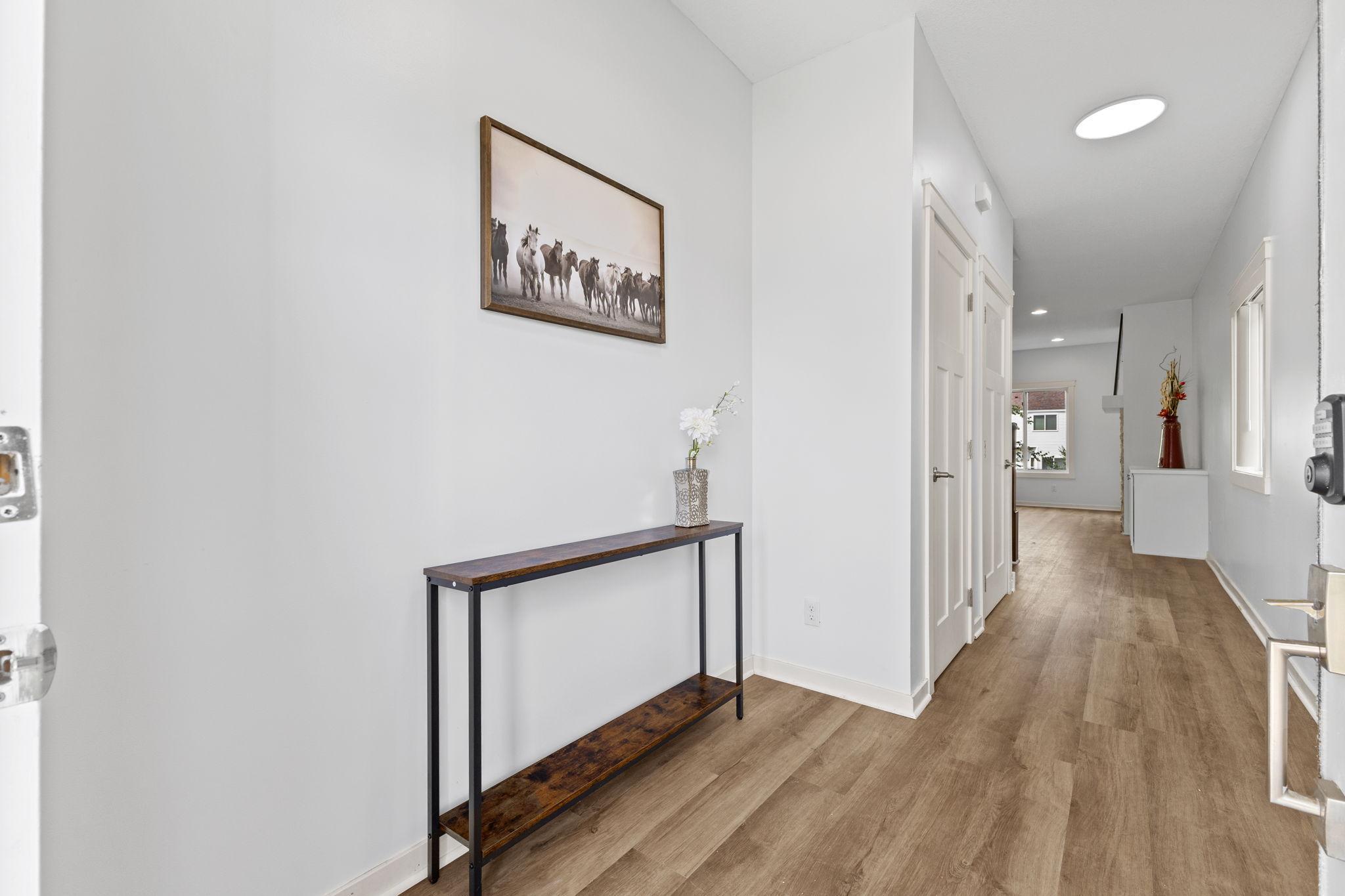 Vivid Spaces_10730 Knollwood Ln_09.jpg