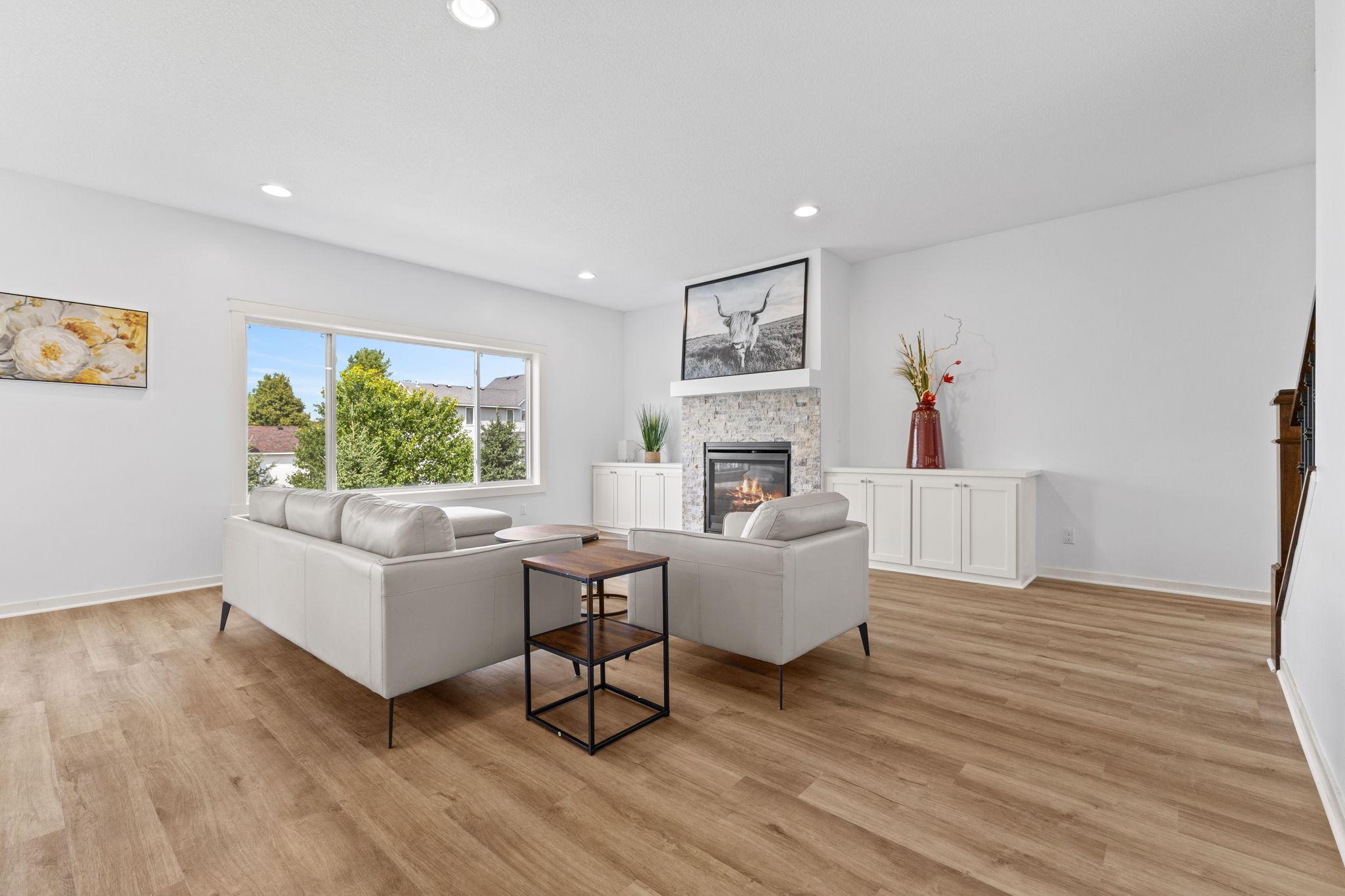 Vivid Spaces_10730 Knollwood Ln_14.jpg