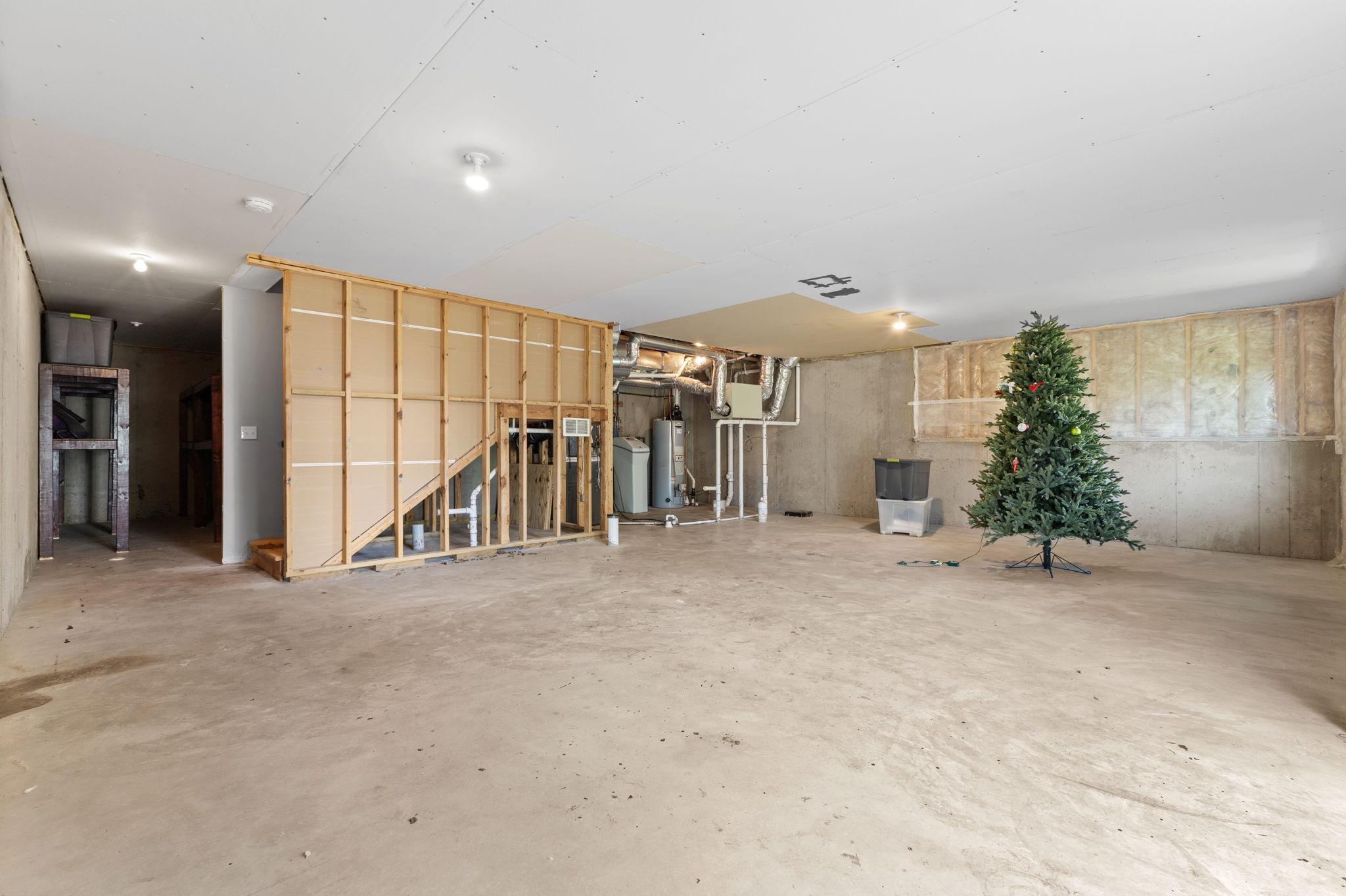Vivid Spaces_10730 Knollwood Ln_39.jpg