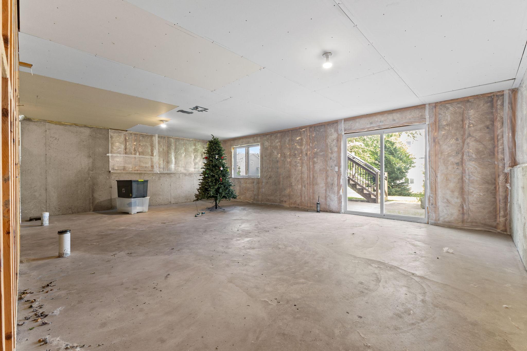 Vivid Spaces_10730 Knollwood Ln_38.jpg