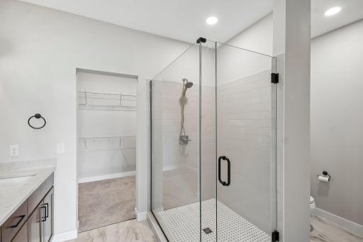 43-web-or-mls-Spruce St-S1706-043.jpg