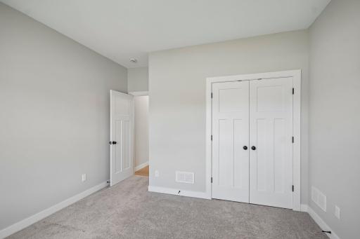 35-web-or-mls-Spruce St-S1706-035.jpg