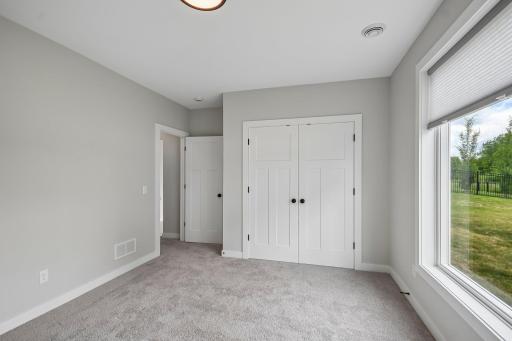 25-web-or-mls-Spruce St-S1706-025.jpg