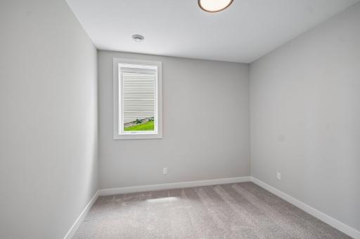 17-web-or-mls-Spruce St-S1706-017.jpg