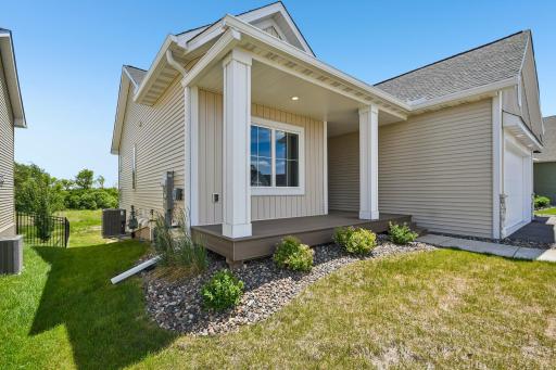 6-web-or-mls-Spruce St-S1706-006.jpg
