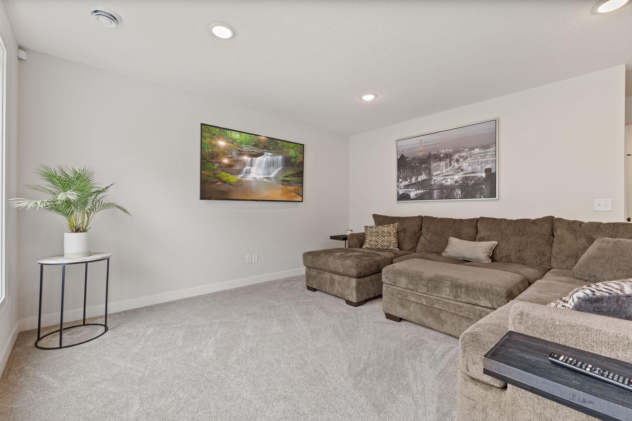 Vivid Spaces_14690 143rd Ave N_45.jpg