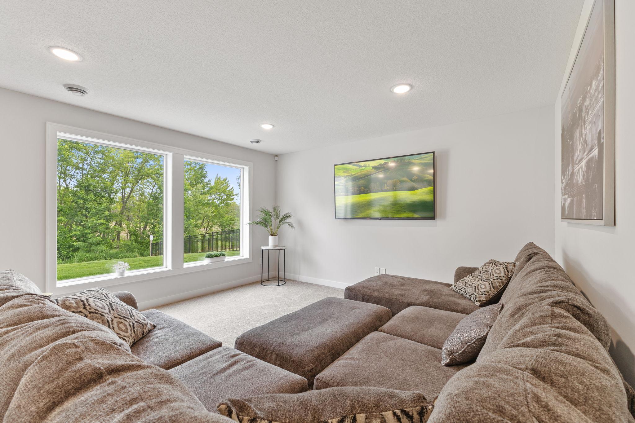 Vivid Spaces_14690 143rd Ave N_44.jpg